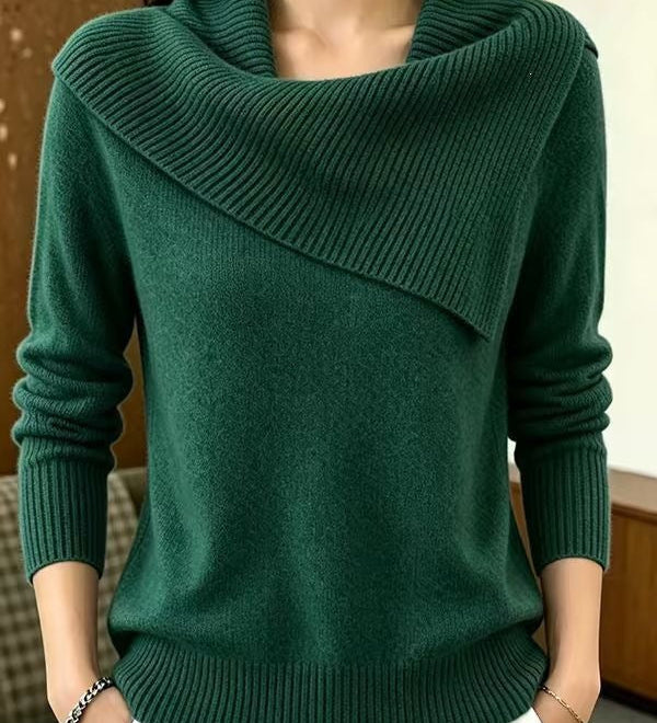 Relaxed women’s pullover with a lapel collar – Comfortable and versatile