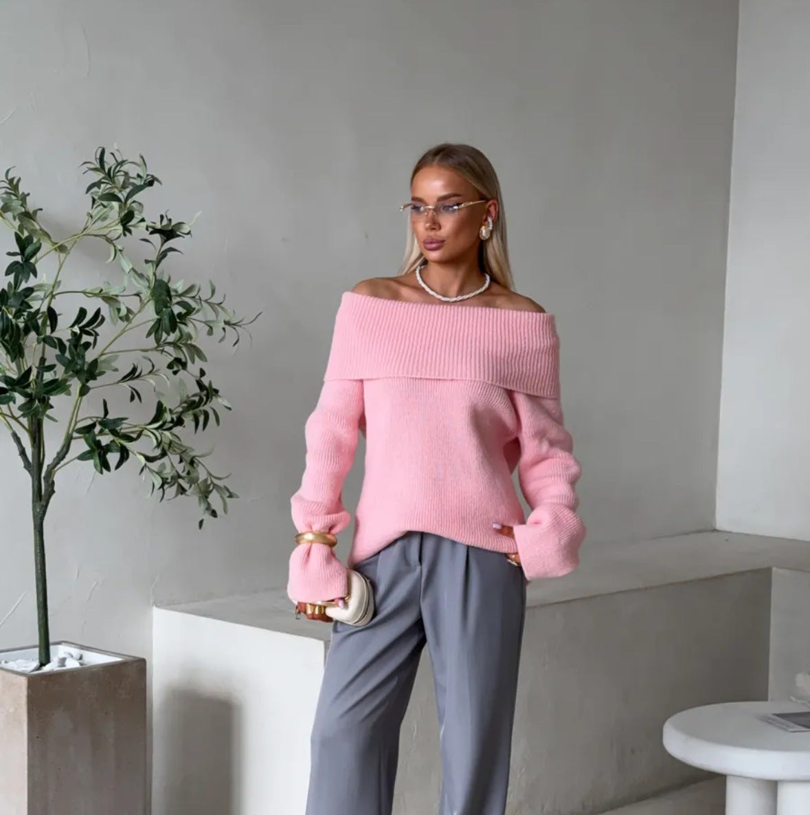 Women's sweater with a turn-down collar and bare shoulders - Chic and comfortable