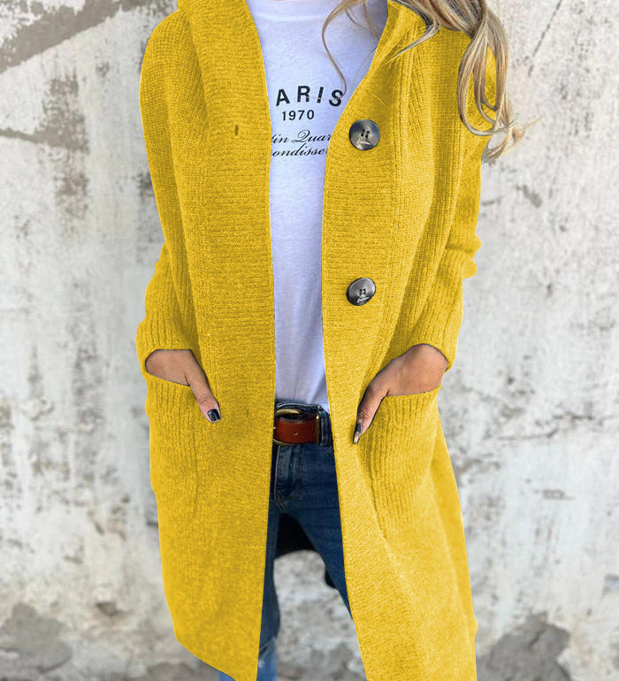 Elegant long knitted cardigan