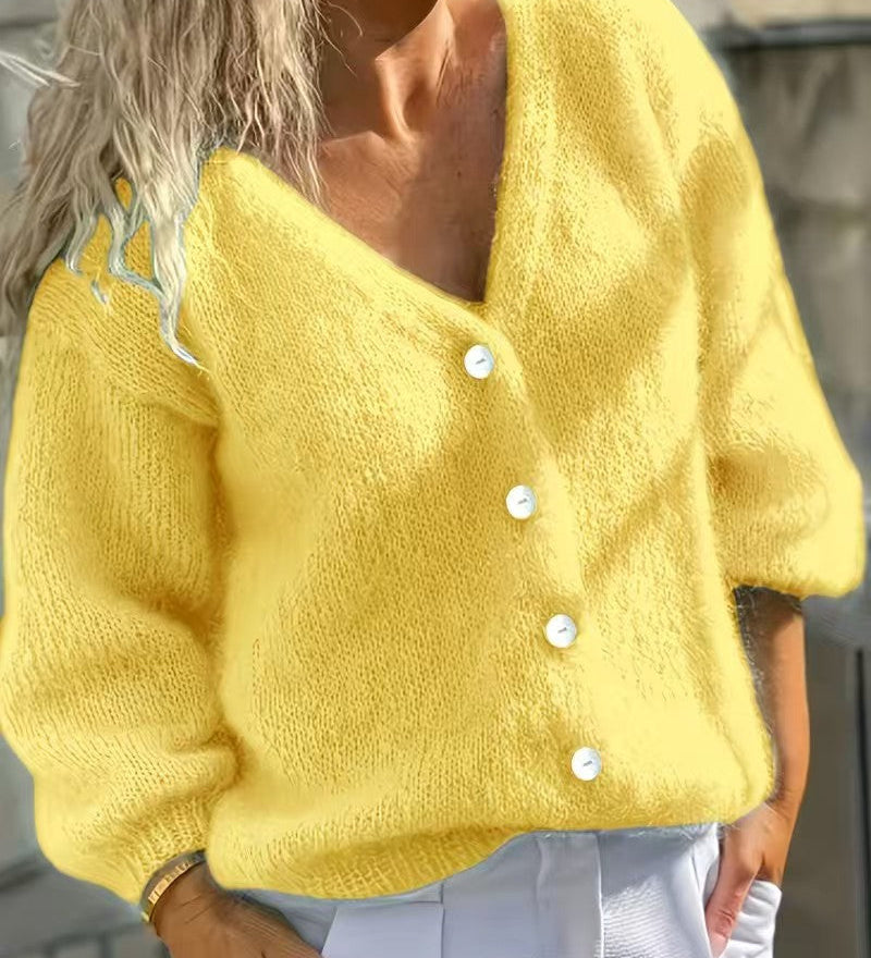 Buttoned women's sweater cardigan - Simple and soft