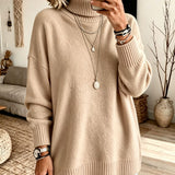 Loose-fitting women's turtleneck jumper - Warm and easy to wear
