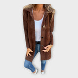 Kertu | Elegant Coat with Stylish Fastening