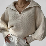 Women's loose-fit V-neck sweater - Soft and easy to wear