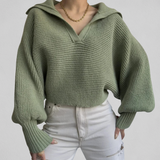 Women's loose-fit V-neck sweater - Soft and easy to wear