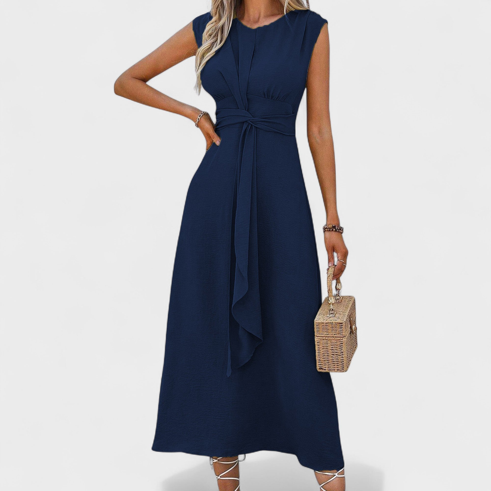 Emilia | Elegant sleeveless maxi dress with round neckline