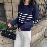 Women's Striped Knit Cardigan with Round Neck – A Comfortable and Casual Style for Everyday Wear