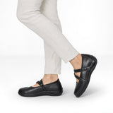 Celina | Lightweight Elegance in Classic Black