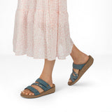 Carrie | Fresh elegance in stylish blue