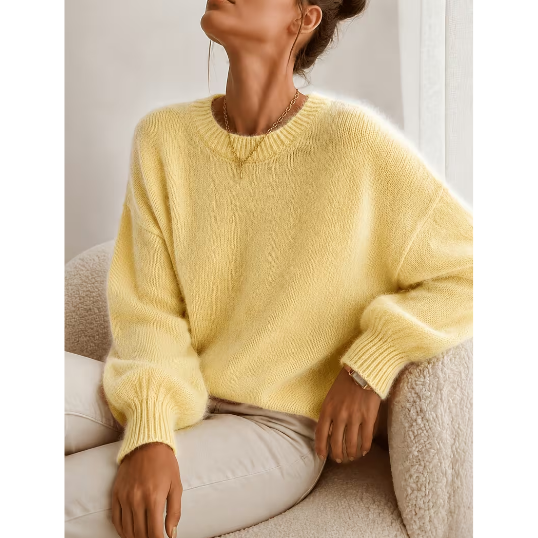 Women's soft relaxed-fit sweater - Comfortable and versatile