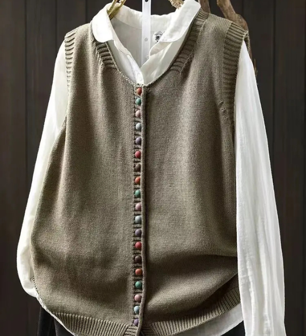 Wide Women's Cardigan – V-Neck and Short Sleeves