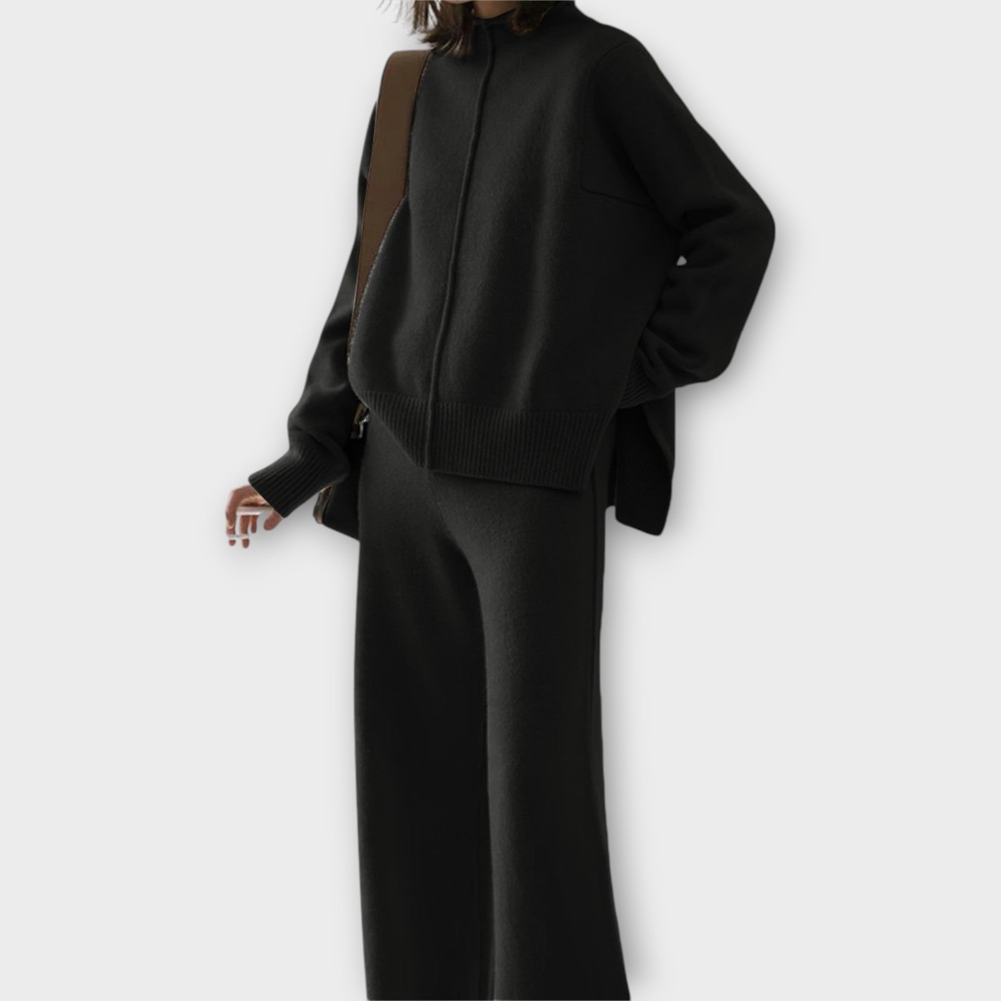 Kaia | Timeless elegance and comfortable set