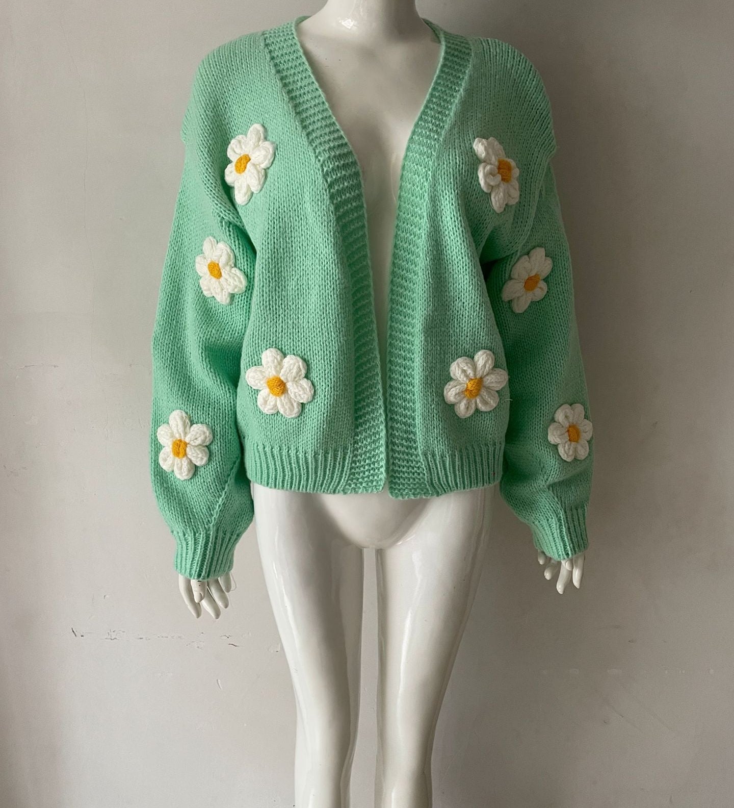Loose-knit women's cardigan - Soft and colourful