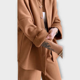 Lana | A set of buttons with an elegant line