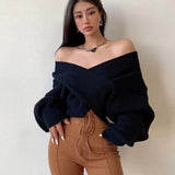 Women's wrap V-neck sweater with open shoulders - Soft and modern
