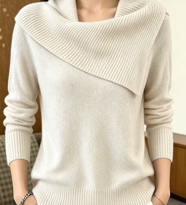 Relaxed women’s pullover with a lapel collar – Comfortable and versatile