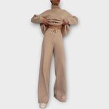 Gia | High-necked top and trousers set
