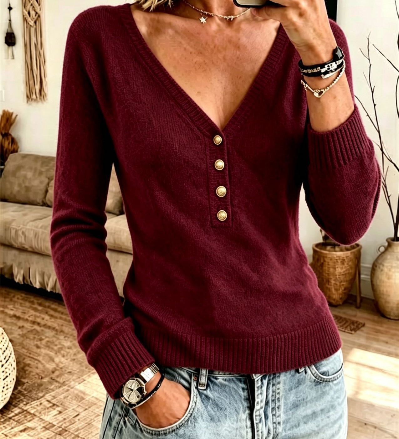 Women's Simple V-Neck Knit Sweater – A Comfortable and Elegant Autumn-Winter Style