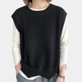 Women's sleeveless jumper with a round neck - Simple and versatile