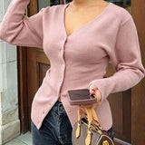 Women's V-neck knitted top - Fitted and soft