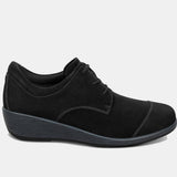 Eleanor | Royal Elegance in Classic Black
