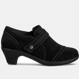 Eva | Similarly Soft Elegance in Deep Black