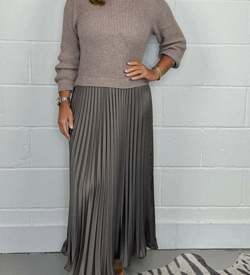 Liza | Pullover and Pleated Dress Set